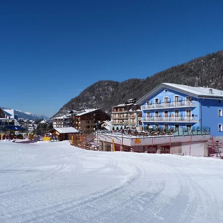 Larice Bianco Hotel 3*